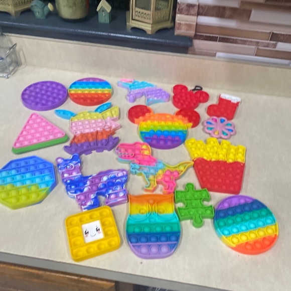 A poppit collection, All sizes and types. Lot Of 17 : Price Range $5 To $20 - Picture 1 of 8